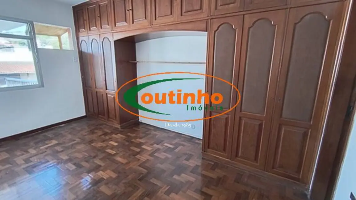 Apartamento com 5 quartos à venda, 240m2 em Tijuca, Rio De Janeiro - RJ - imagem 6 Foto 6 de Apartamento com 5 quartos à venda, 240m2 em Tijuca, Rio De Janeiro - RJ
