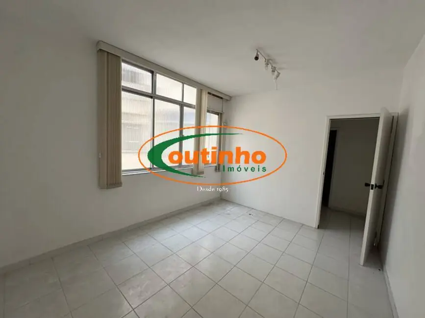 Foto 1 de Sala Comercial à venda, 35m2 em Tijuca, Rio De Janeiro - RJ