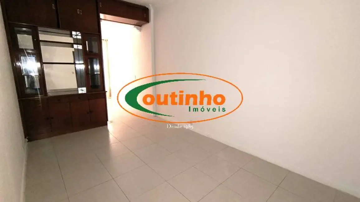 Foto 2 de Apartamento com 2 quartos à venda, 75m2 em Vila Isabel, Rio De Janeiro - RJ