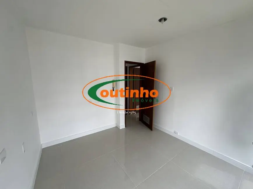 Sala Comercial à venda, 52m2 em Tijuca, Rio De Janeiro - RJ - imagem 8 Foto 8 de Sala Comercial à venda, 52m2 em Tijuca, Rio De Janeiro - RJ