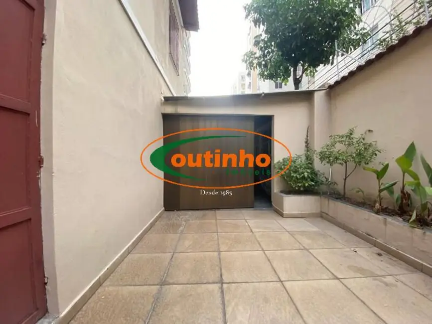 Casa com 4 quartos à venda, 360m2 em Tijuca, Rio De Janeiro - RJ - imagem 5 Foto 5 de Casa com 4 quartos à venda, 360m2 em Tijuca, Rio De Janeiro - RJ