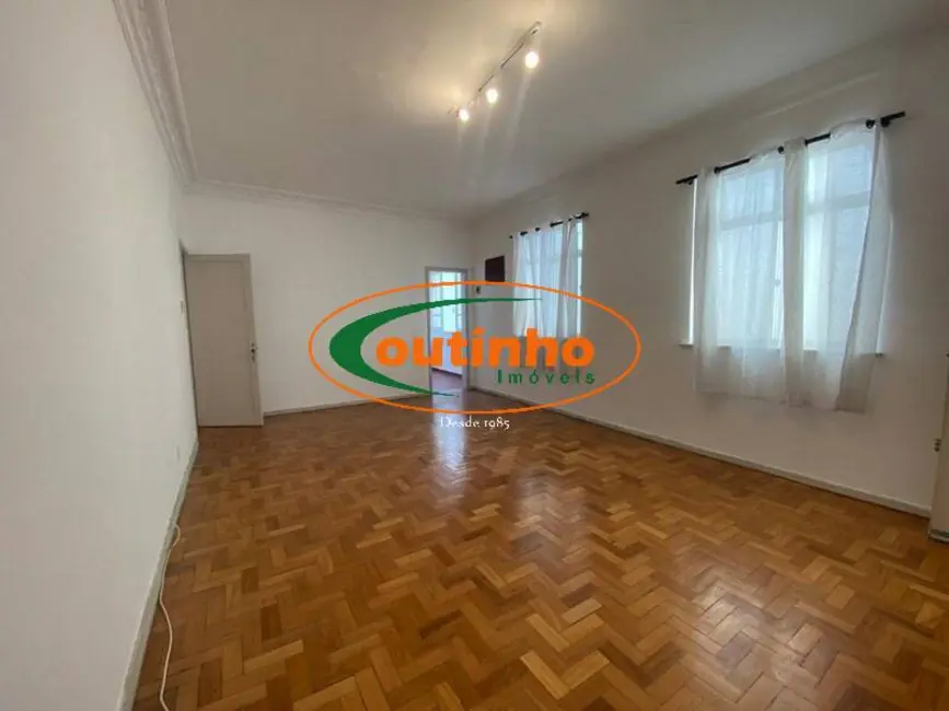 Apartamento com 2 quartos à venda, 100m2 em Tijuca, Rio De Janeiro - RJ - imagem 3 Foto 3 de Apartamento com 2 quartos à venda, 100m2 em Tijuca, Rio De Janeiro - RJ