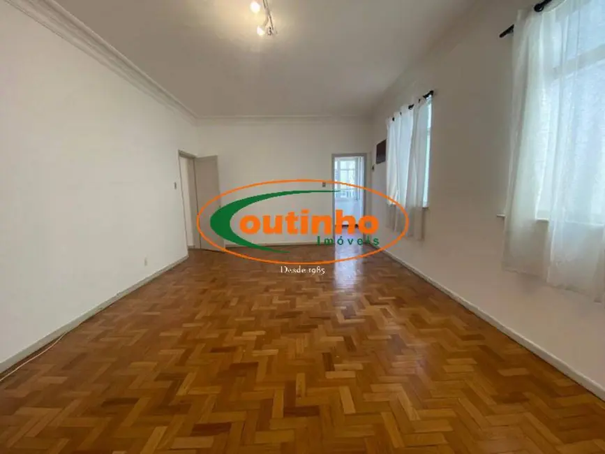 Foto 2 de Apartamento com 2 quartos à venda, 100m2 em Tijuca, Rio De Janeiro - RJ