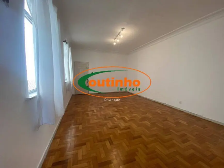 Apartamento com 2 quartos à venda, 100m2 em Tijuca, Rio De Janeiro - RJ - imagem 6 Foto 6 de Apartamento com 2 quartos à venda, 100m2 em Tijuca, Rio De Janeiro - RJ