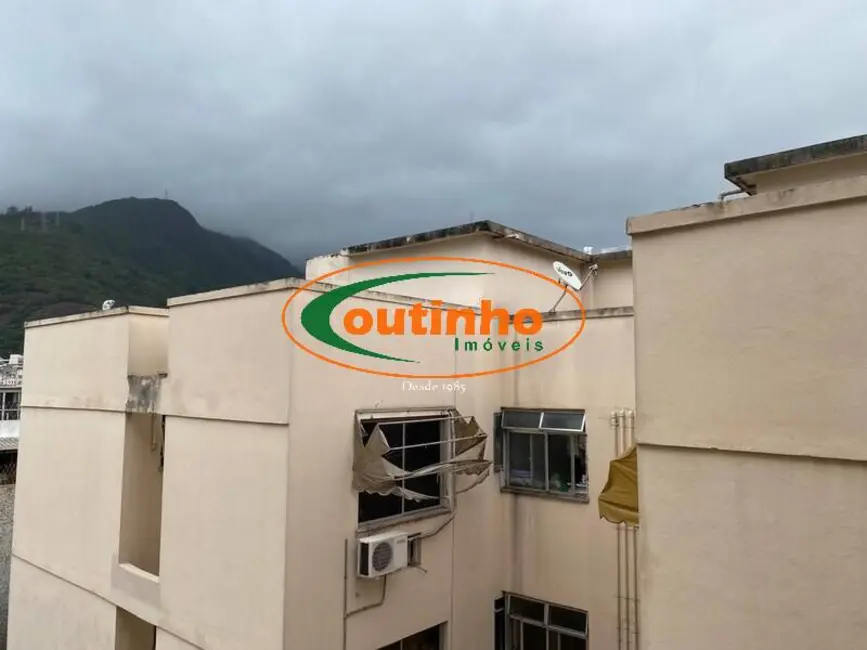 Foto 2 de Apartamento com 3 quartos à venda, 82m2 em Tijuca, Rio De Janeiro - RJ