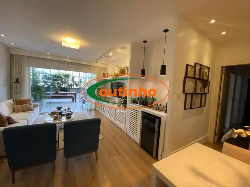 Cobertura com 3 quartos à venda, 200m2 em Maracanã, Rio De Janeiro - RJ - imagem 9 Foto 9 de Cobertura com 3 quartos à venda, 200m2 em Maracanã, Rio De Janeiro - RJ