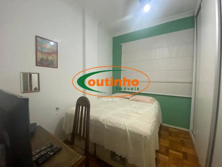Apartamento com 3 quartos à venda, 80m2 em Tijuca, Rio De Janeiro - RJ - imagem 5 Foto 5 de Apartamento com 3 quartos à venda, 80m2 em Tijuca, Rio De Janeiro - RJ