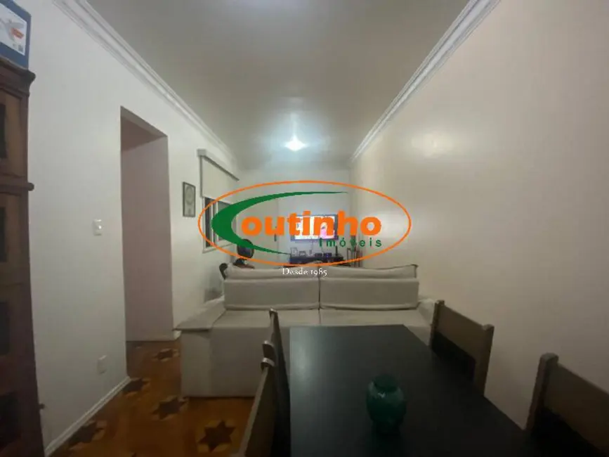 Foto 2 de Apartamento com 3 quartos à venda, 80m2 em Tijuca, Rio De Janeiro - RJ