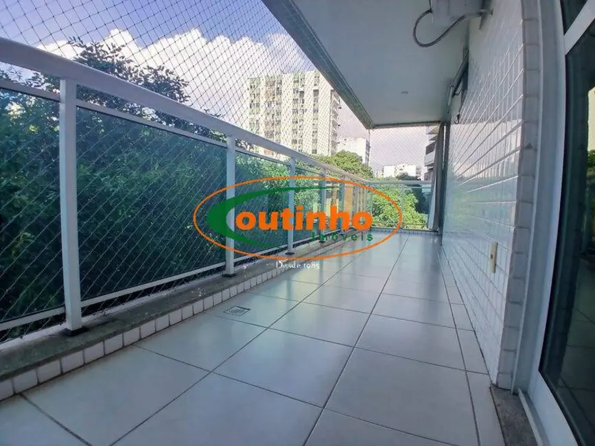 Foto 2 de Apartamento com 2 quartos à venda, 74m2 em Tijuca, Rio De Janeiro - RJ