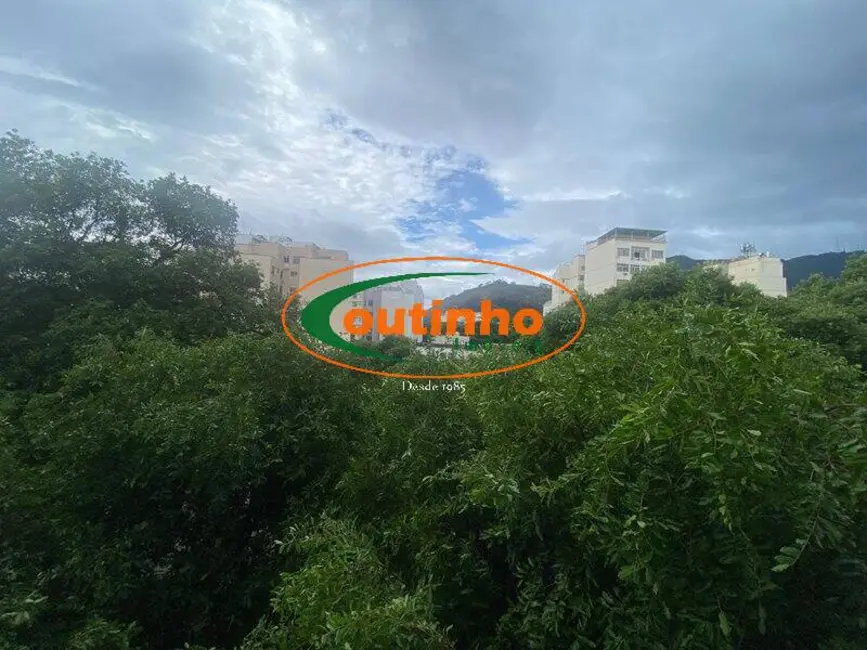 Foto 4 de Apartamento com 2 quartos à venda, 74m2 em Tijuca, Rio De Janeiro - RJ