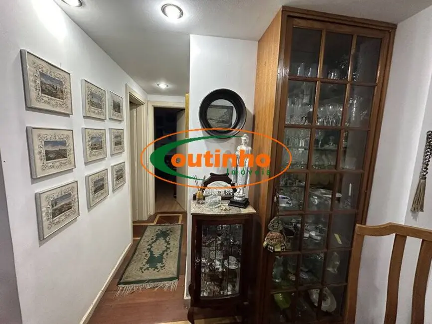 Foto 9 de Apartamento com 2 quartos à venda, 70m2 em Tijuca, Rio De Janeiro - RJ