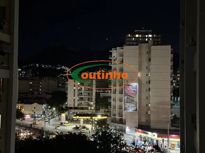 Foto 3 de Apartamento com 2 quartos à venda, 70m2 em Tijuca, Rio De Janeiro - RJ