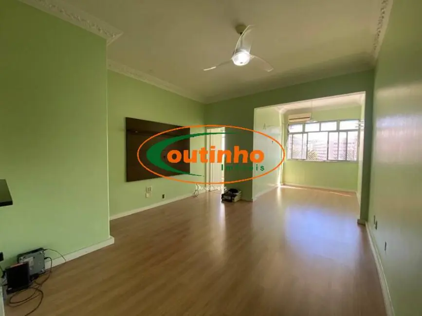 Foto 2 de Apartamento com 2 quartos à venda, 70m2 em Tijuca, Rio De Janeiro - RJ