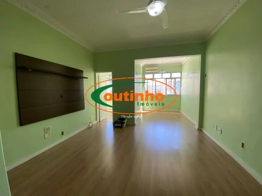 Foto 3 de Apartamento com 2 quartos à venda, 70m2 em Tijuca, Rio De Janeiro - RJ
