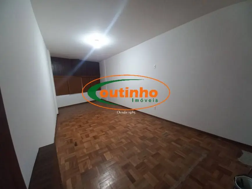 Foto 2 de Sala Comercial à venda, 30m2 em Tijuca, Rio De Janeiro - RJ