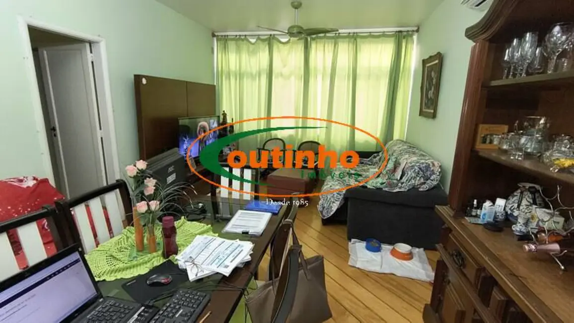 Apartamento com 3 quartos à venda, 100m2 em Tijuca, Rio De Janeiro - RJ - imagem 3 Foto 3 de Apartamento com 3 quartos à venda, 100m2 em Tijuca, Rio De Janeiro - RJ