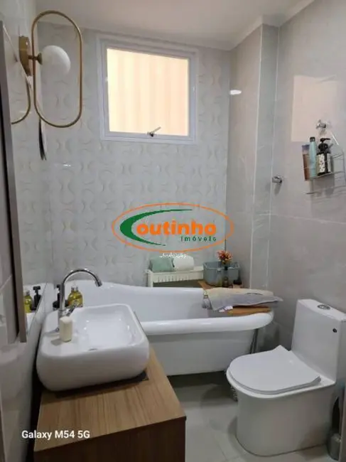 Apartamento com 3 quartos à venda, 96m2 em Tijuca, Rio De Janeiro - RJ - imagem 9 Foto 9 de Apartamento com 3 quartos à venda, 96m2 em Tijuca, Rio De Janeiro - RJ