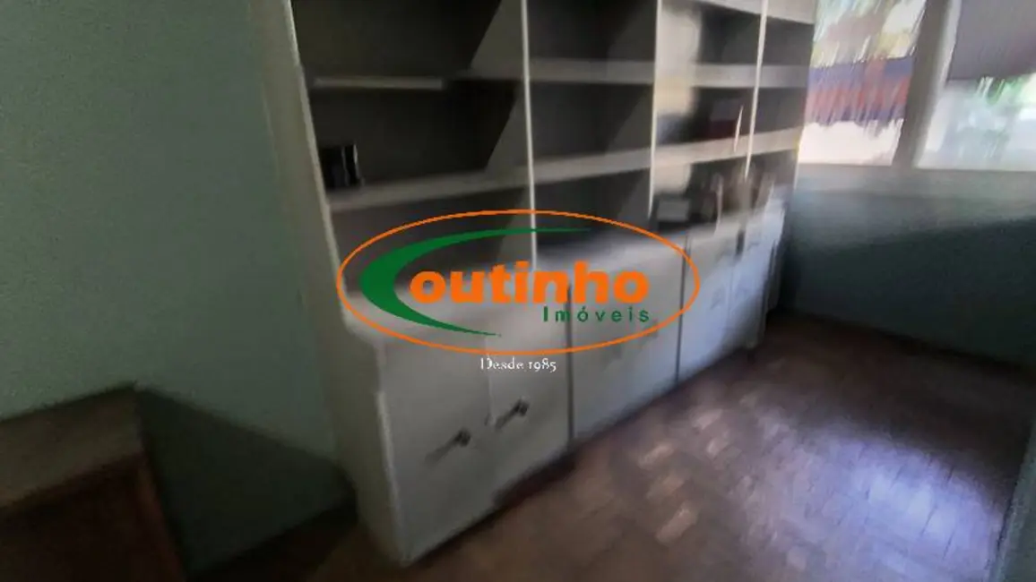 Apartamento com 3 quartos à venda, 97m2 em Tijuca, Rio De Janeiro - RJ - imagem 8 Foto 8 de Apartamento com 3 quartos à venda, 97m2 em Tijuca, Rio De Janeiro - RJ