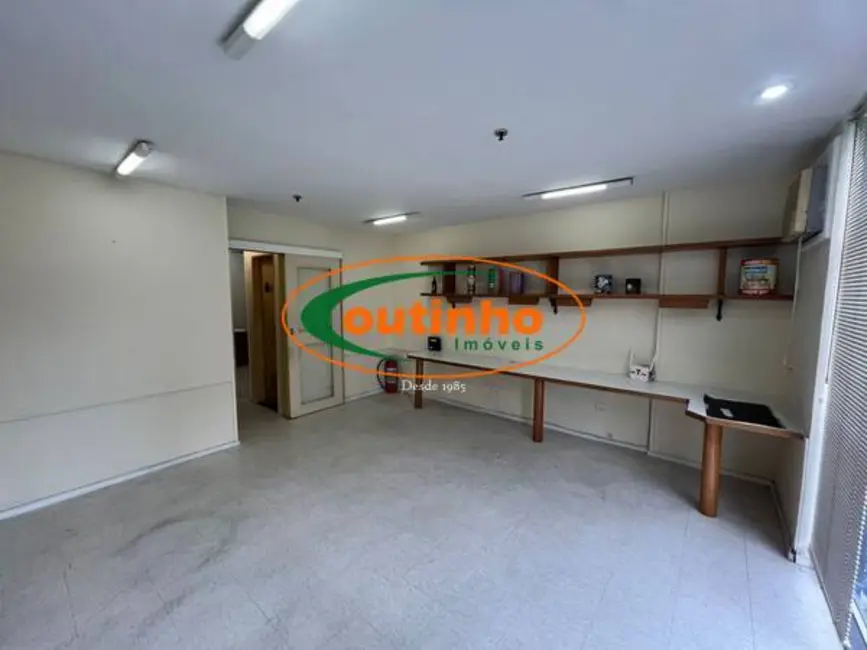 Foto 2 de Sala Comercial à venda, 40m2 em Tijuca, Rio De Janeiro - RJ