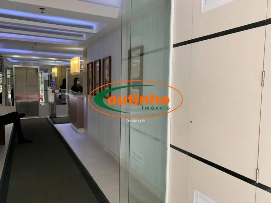 Sala Comercial à venda, 40m2 em Tijuca, Rio De Janeiro - RJ - imagem 3 Foto 3 de Sala Comercial à venda, 40m2 em Tijuca, Rio De Janeiro - RJ