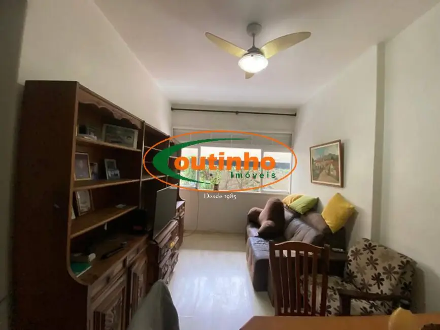 Apartamento com 2 quartos à venda, 70m2 em Tijuca, Rio De Janeiro - RJ - imagem 4 Foto 4 de Apartamento com 2 quartos à venda, 70m2 em Tijuca, Rio De Janeiro - RJ