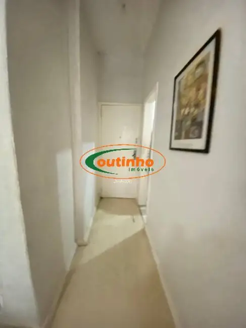 Apartamento com 2 quartos à venda, 70m2 em Tijuca, Rio De Janeiro - RJ - imagem 8 Foto 8 de Apartamento com 2 quartos à venda, 70m2 em Tijuca, Rio De Janeiro - RJ