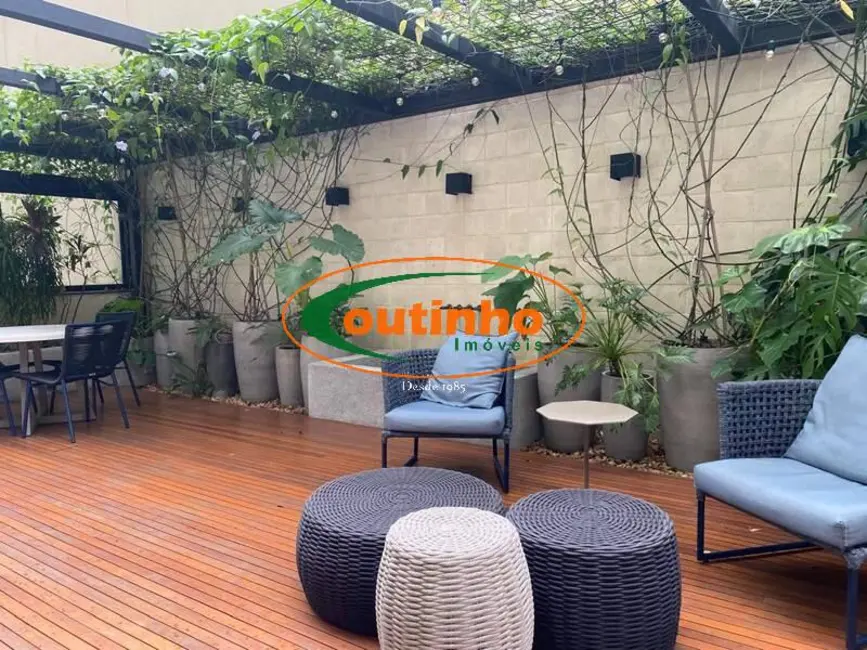 Foto 2 de Apartamento com 2 quartos à venda, 70m2 em Tijuca, Rio De Janeiro - RJ
