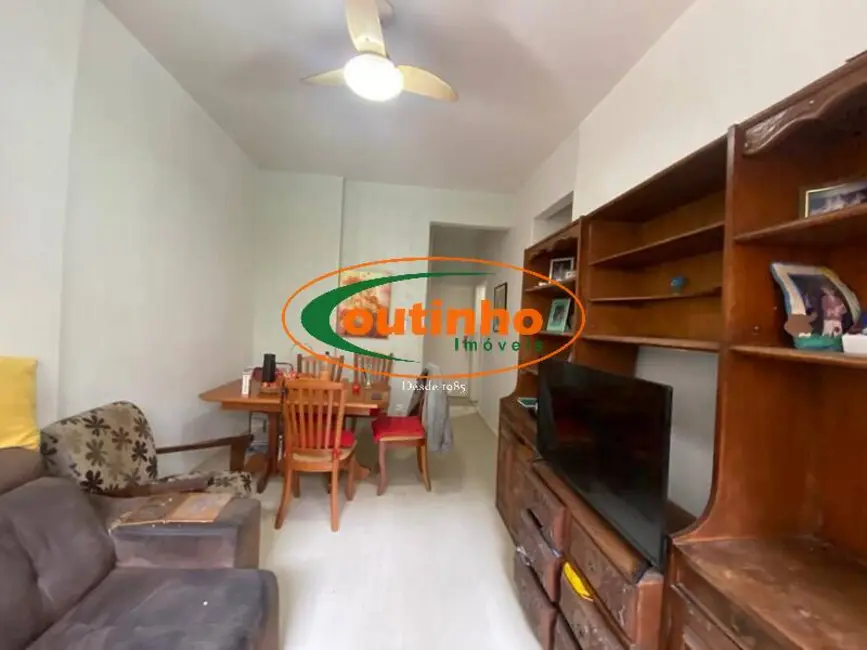 Apartamento com 2 quartos à venda, 70m2 em Tijuca, Rio De Janeiro - RJ - imagem 6 Foto 6 de Apartamento com 2 quartos à venda, 70m2 em Tijuca, Rio De Janeiro - RJ