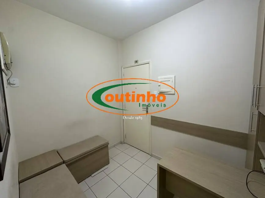Sala Comercial à venda, 24m2 em Tijuca, Rio De Janeiro - RJ - imagem 3 Foto 3 de Sala Comercial à venda, 24m2 em Tijuca, Rio De Janeiro - RJ