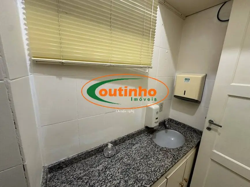 Sala Comercial à venda, 24m2 em Tijuca, Rio De Janeiro - RJ - imagem 6 Foto 6 de Sala Comercial à venda, 24m2 em Tijuca, Rio De Janeiro - RJ