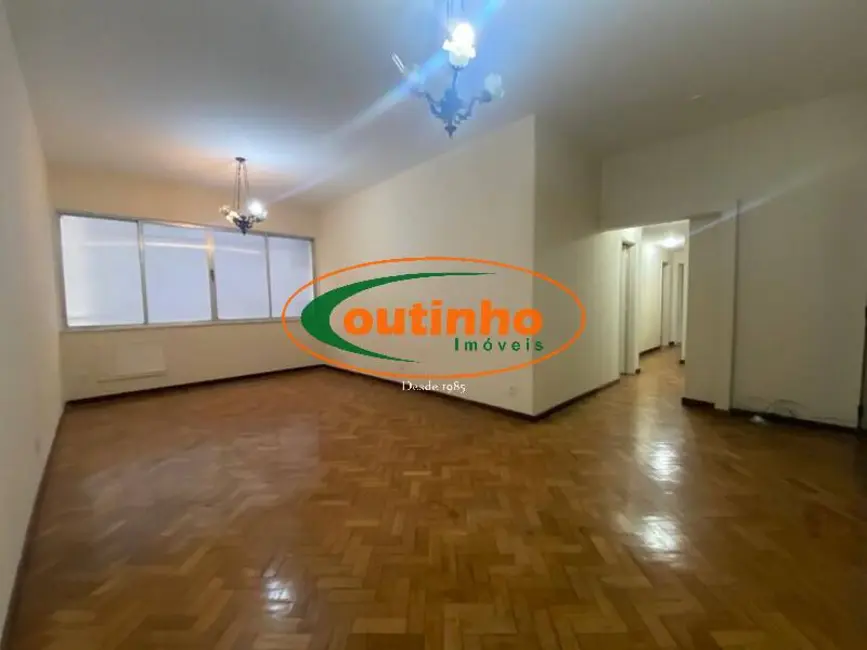 Foto 2 de Apartamento com 3 quartos à venda, 118m2 em Tijuca, Rio De Janeiro - RJ