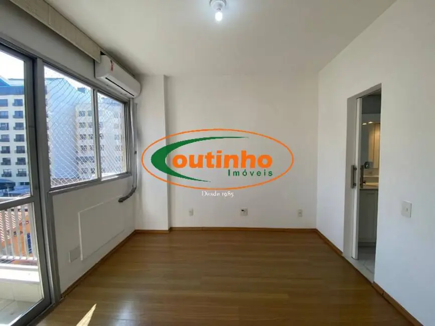 Apartamento com 2 quartos à venda, 70m2 em Tijuca, Rio De Janeiro - RJ - imagem 8 Foto 8 de Apartamento com 2 quartos à venda, 70m2 em Tijuca, Rio De Janeiro - RJ
