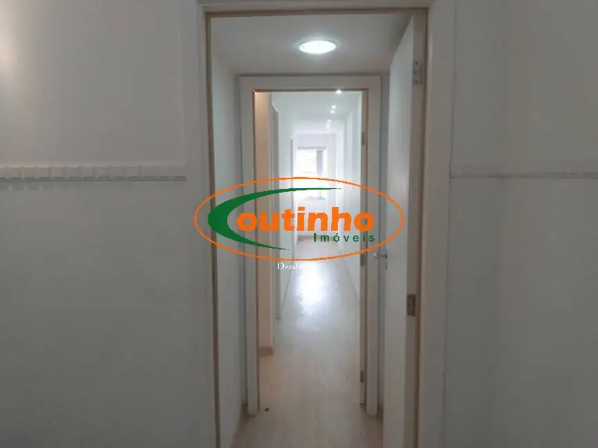 Sala Comercial à venda, 40m2 em Tijuca, Rio De Janeiro - RJ - imagem 5 Foto 5 de Sala Comercial à venda, 40m2 em Tijuca, Rio De Janeiro - RJ