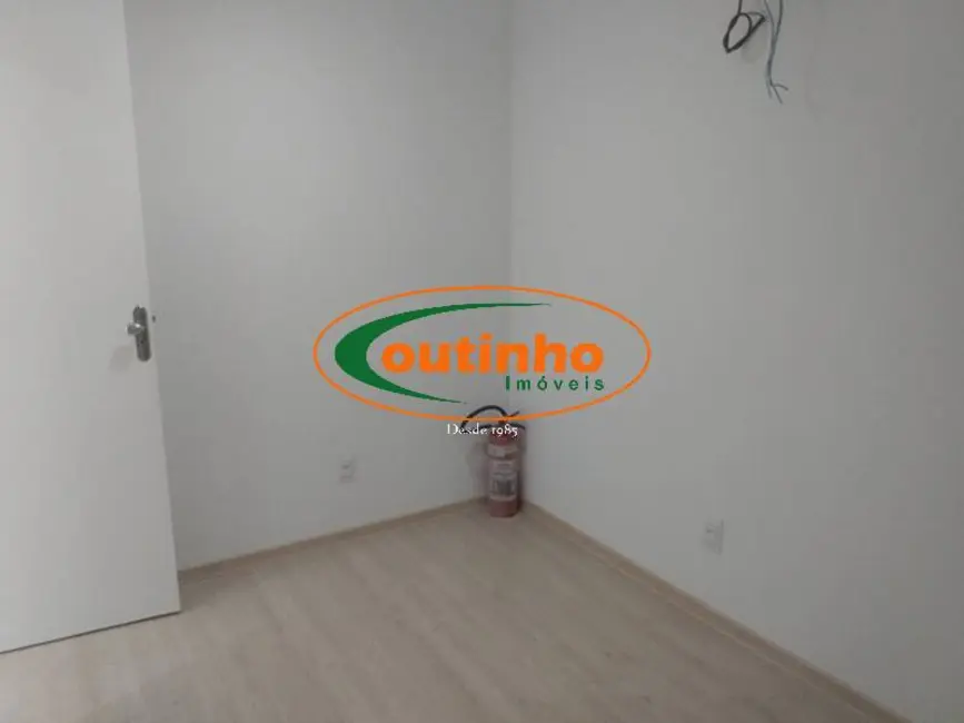 Sala Comercial à venda, 40m2 em Tijuca, Rio De Janeiro - RJ - imagem 3 Foto 3 de Sala Comercial à venda, 40m2 em Tijuca, Rio De Janeiro - RJ