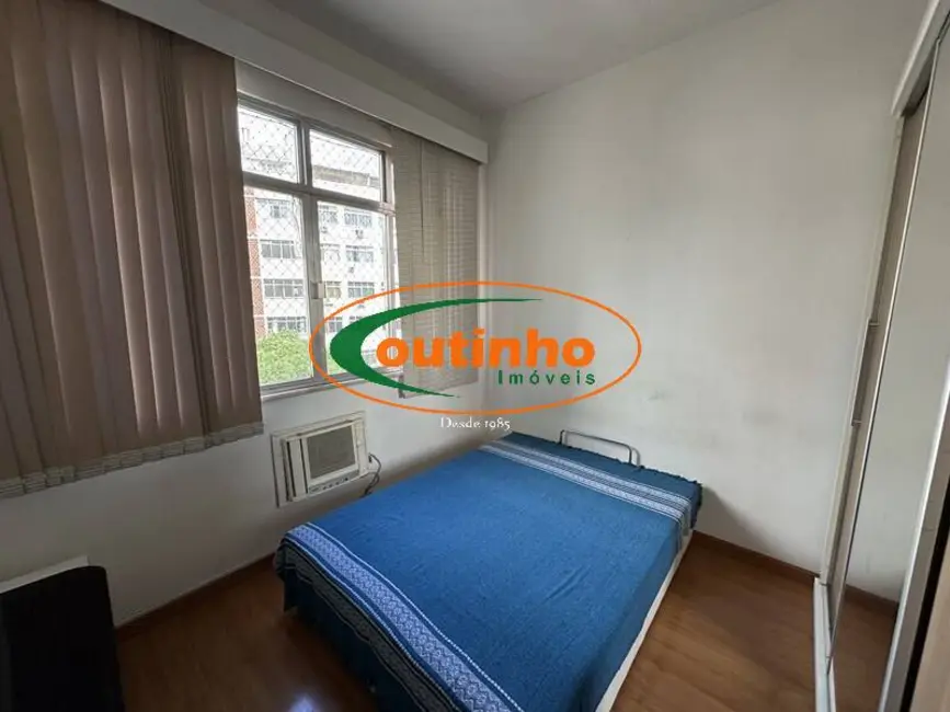 Apartamento com 3 quartos à venda, 90m2 em Tijuca, Rio De Janeiro - RJ - imagem 5 Foto 5 de Apartamento com 3 quartos à venda, 90m2 em Tijuca, Rio De Janeiro - RJ