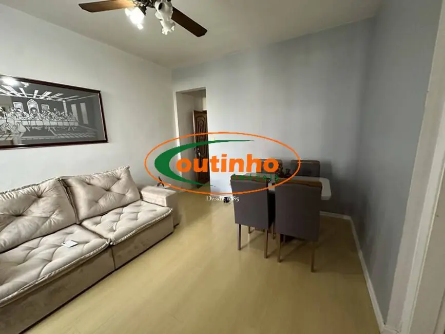 Apartamento com 3 quartos à venda, 90m2 em Tijuca, Rio De Janeiro - RJ - imagem 3 Foto 3 de Apartamento com 3 quartos à venda, 90m2 em Tijuca, Rio De Janeiro - RJ