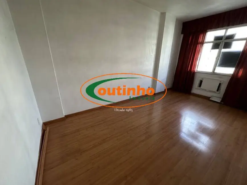 Apartamento com 3 quartos à venda, 90m2 em Tijuca, Rio De Janeiro - RJ - imagem 8 Foto 8 de Apartamento com 3 quartos à venda, 90m2 em Tijuca, Rio De Janeiro - RJ