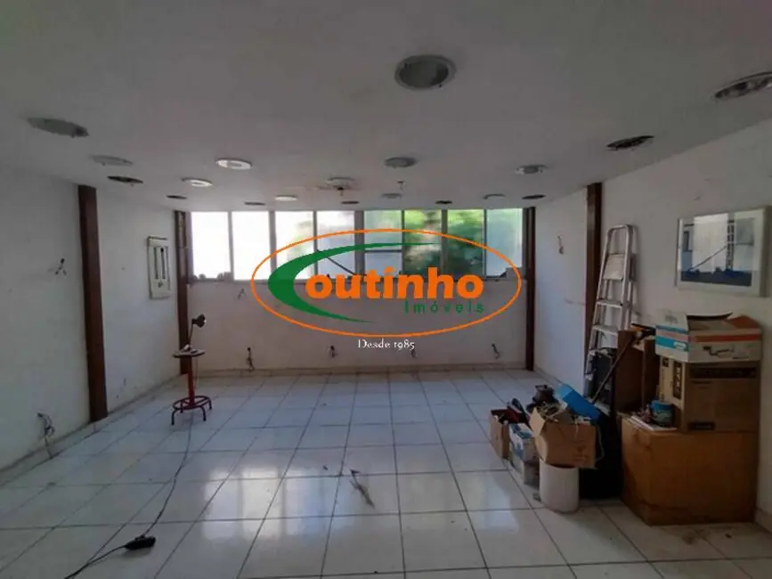 Casa com 3 quartos à venda, 200m2 em Vila Isabel, Rio De Janeiro - RJ - imagem 3 Foto 3 de Casa com 3 quartos à venda, 200m2 em Vila Isabel, Rio De Janeiro - RJ
