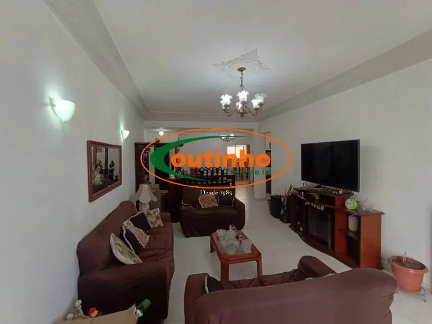 Apartamento com 3 quartos à venda, 150m2 em Tijuca, Rio De Janeiro - RJ - imagem 2 Foto 2 de Apartamento com 3 quartos à venda, 150m2 em Tijuca, Rio De Janeiro - RJ
