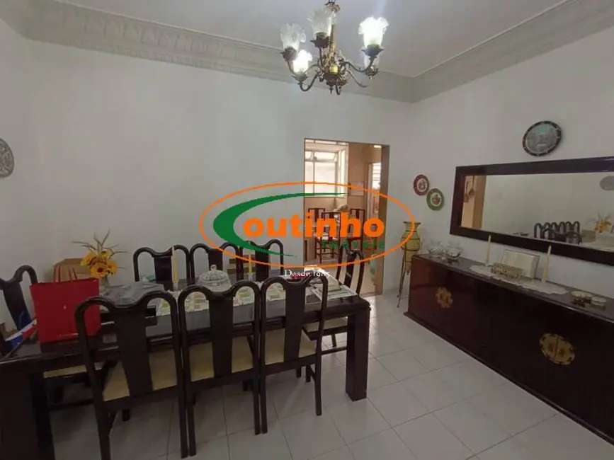 Apartamento com 3 quartos à venda, 150m2 em Tijuca, Rio De Janeiro - RJ - imagem 3 Foto 3 de Apartamento com 3 quartos à venda, 150m2 em Tijuca, Rio De Janeiro - RJ