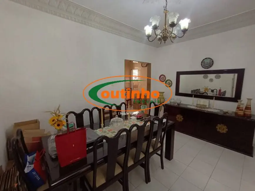 Apartamento com 3 quartos à venda, 150m2 em Tijuca, Rio De Janeiro - RJ - imagem 8 Foto 8 de Apartamento com 3 quartos à venda, 150m2 em Tijuca, Rio De Janeiro - RJ