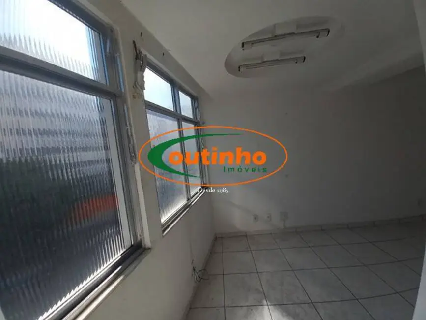 Sala Comercial à venda, 20m2 em Tijuca, Rio De Janeiro - RJ - imagem 5 Foto 5 de Sala Comercial à venda, 20m2 em Tijuca, Rio De Janeiro - RJ