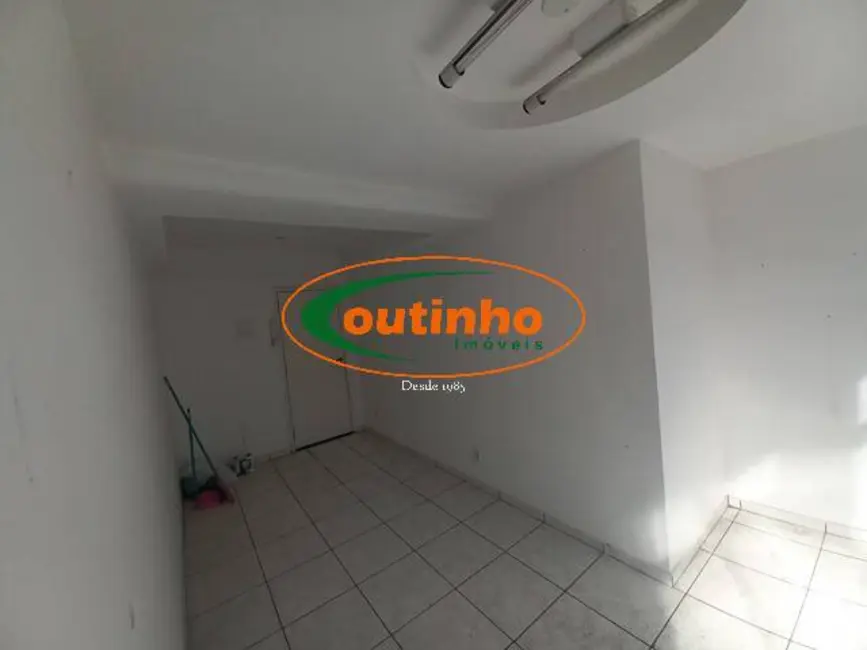 Sala Comercial à venda, 20m2 em Tijuca, Rio De Janeiro - RJ - imagem 4 Foto 4 de Sala Comercial à venda, 20m2 em Tijuca, Rio De Janeiro - RJ