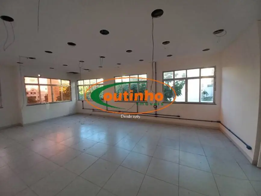 Sala Comercial à venda, 400m2 em Tijuca, Rio De Janeiro - RJ - imagem 3 Foto 3 de Sala Comercial à venda, 400m2 em Tijuca, Rio De Janeiro - RJ