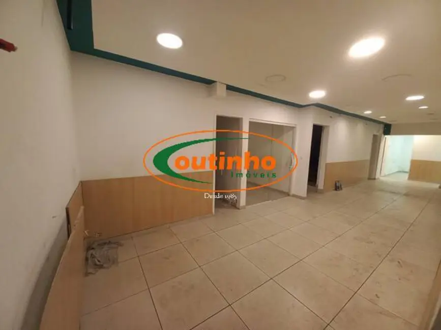 Sala Comercial à venda, 400m2 em Tijuca, Rio De Janeiro - RJ - imagem 5 Foto 5 de Sala Comercial à venda, 400m2 em Tijuca, Rio De Janeiro - RJ