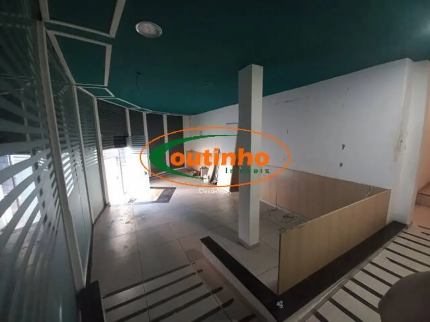 Sala Comercial à venda, 400m2 em Tijuca, Rio De Janeiro - RJ - imagem 4 Foto 4 de Sala Comercial à venda, 400m2 em Tijuca, Rio De Janeiro - RJ