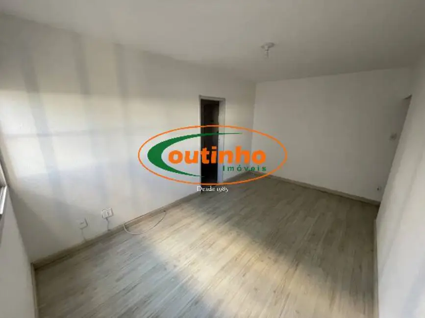 Foto 2 de Apartamento com 2 quartos à venda, 62m2 em Praça da Bandeira, Rio De Janeiro - RJ