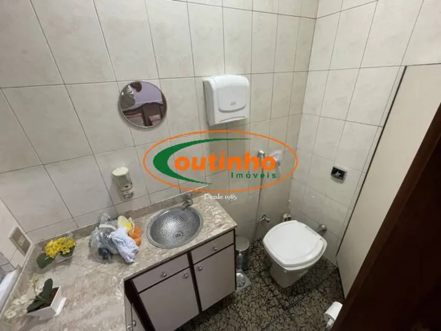 Sala Comercial à venda, 40m2 em Tijuca, Rio De Janeiro - RJ - imagem 8 Foto 8 de Sala Comercial à venda, 40m2 em Tijuca, Rio De Janeiro - RJ
