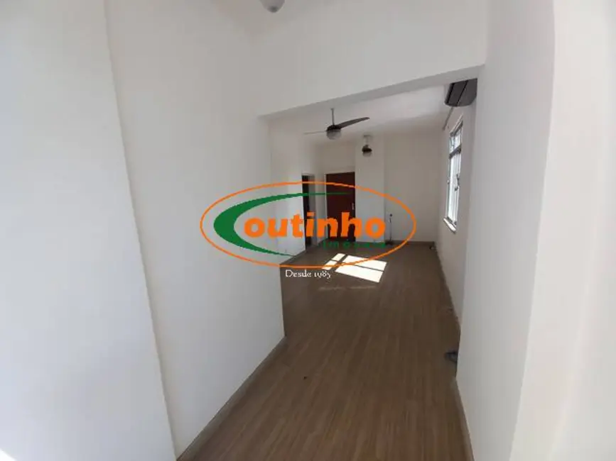 Apartamento com 2 quartos à venda, 67m2 em Andaraí, Rio De Janeiro - RJ - imagem 3 Foto 3 de Apartamento com 2 quartos à venda, 67m2 em Andaraí, Rio De Janeiro - RJ