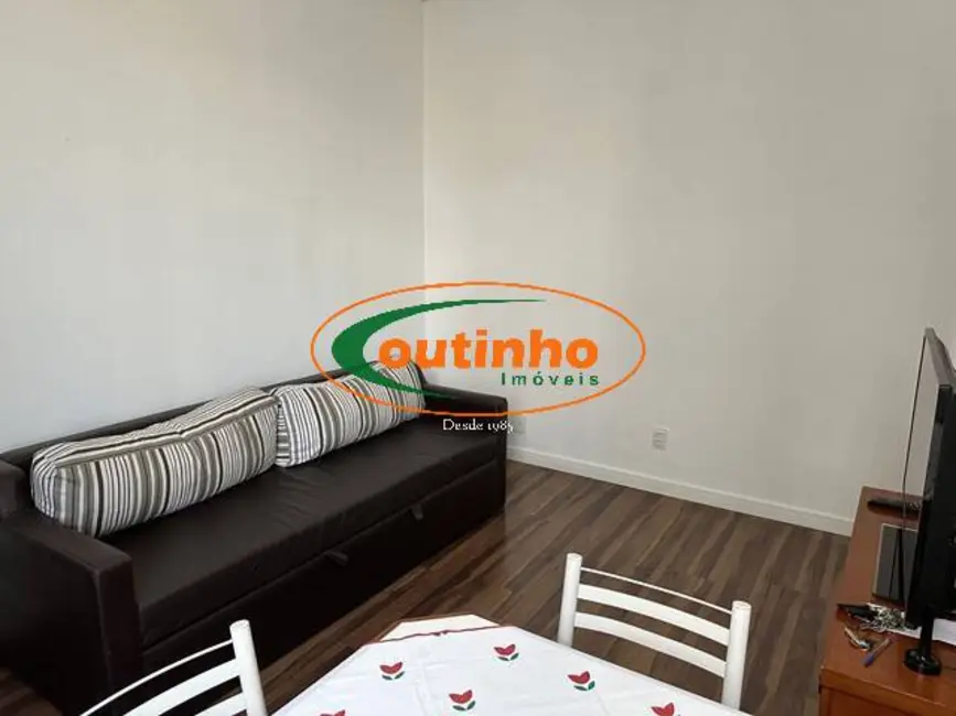 Foto 2 de Apartamento com 2 quartos à venda, 60m2 em Vila Isabel, Rio De Janeiro - RJ